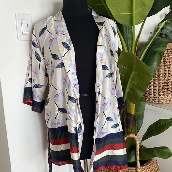 NWOT Kimono Top Beach Cover - Picture 2 of 5